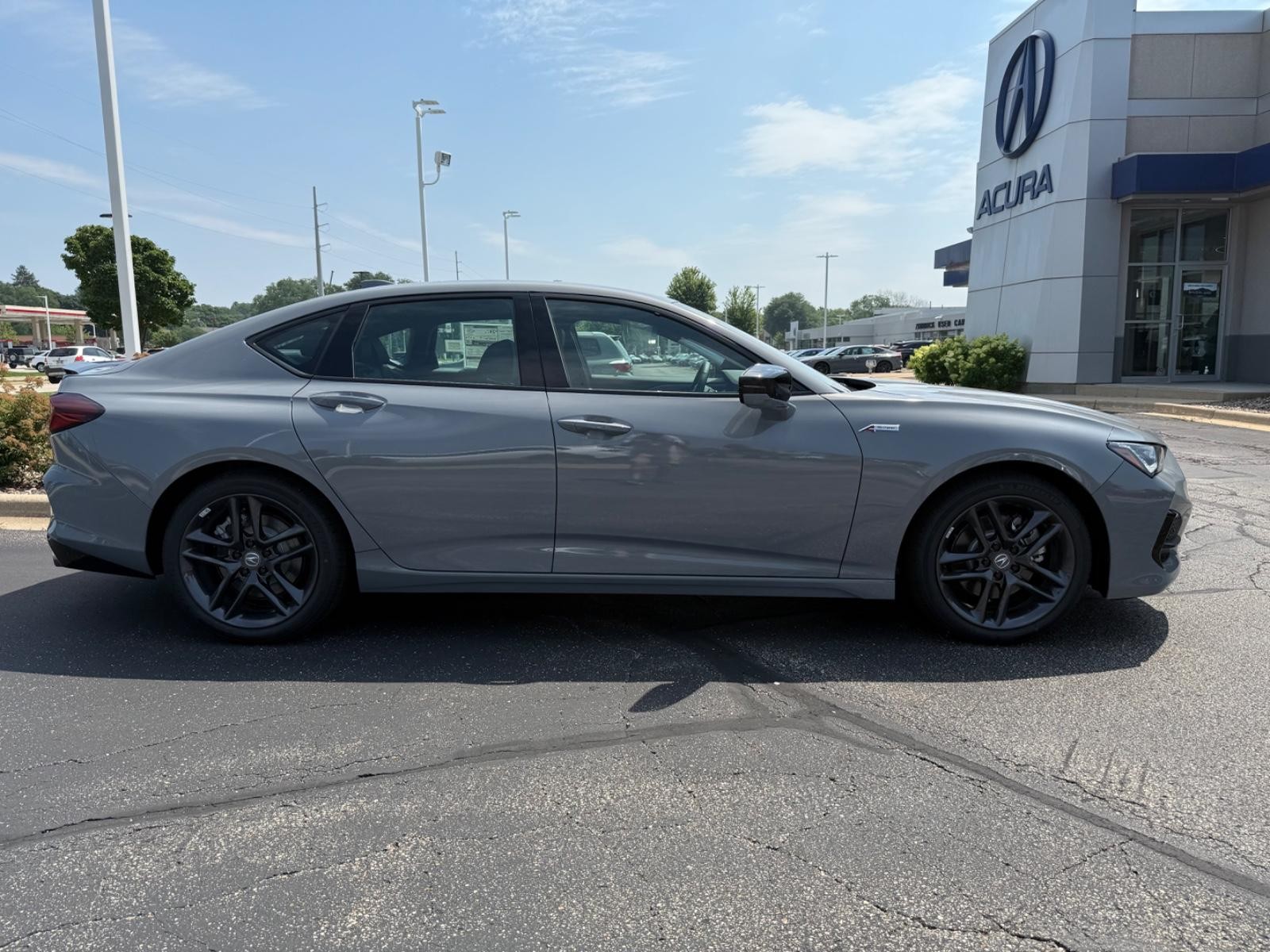 Acura TLX Vehicle Image 02