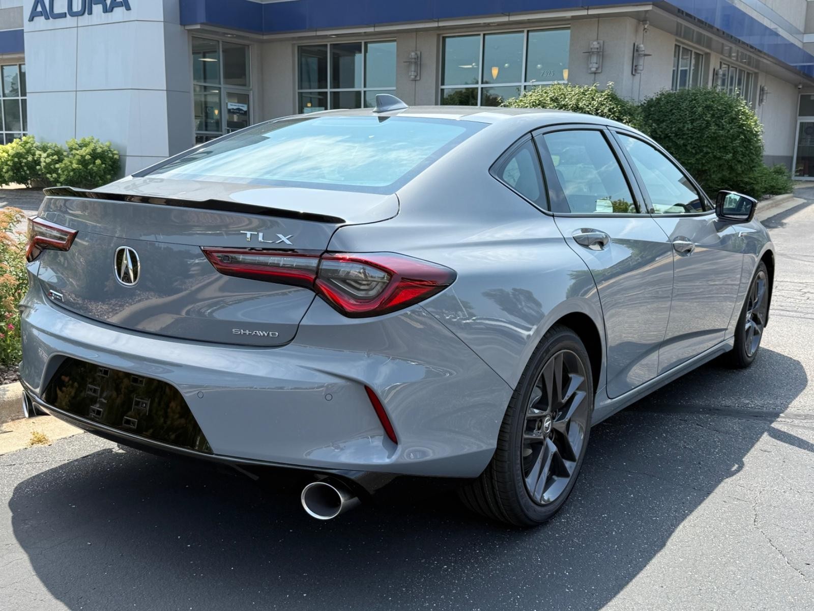 Acura TLX Vehicle Image 03