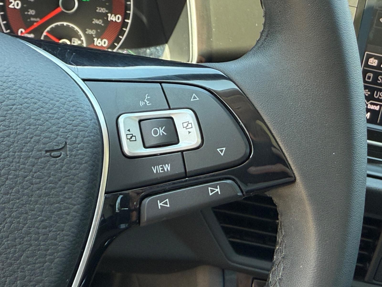 Volkswagen Jetta Vehicle Image 17
