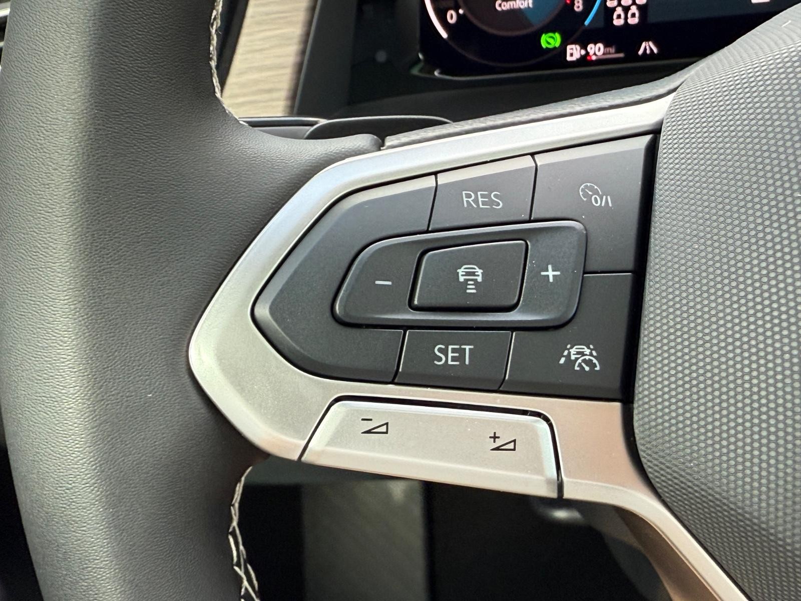 Volkswagen Atlas Vehicle Image 12