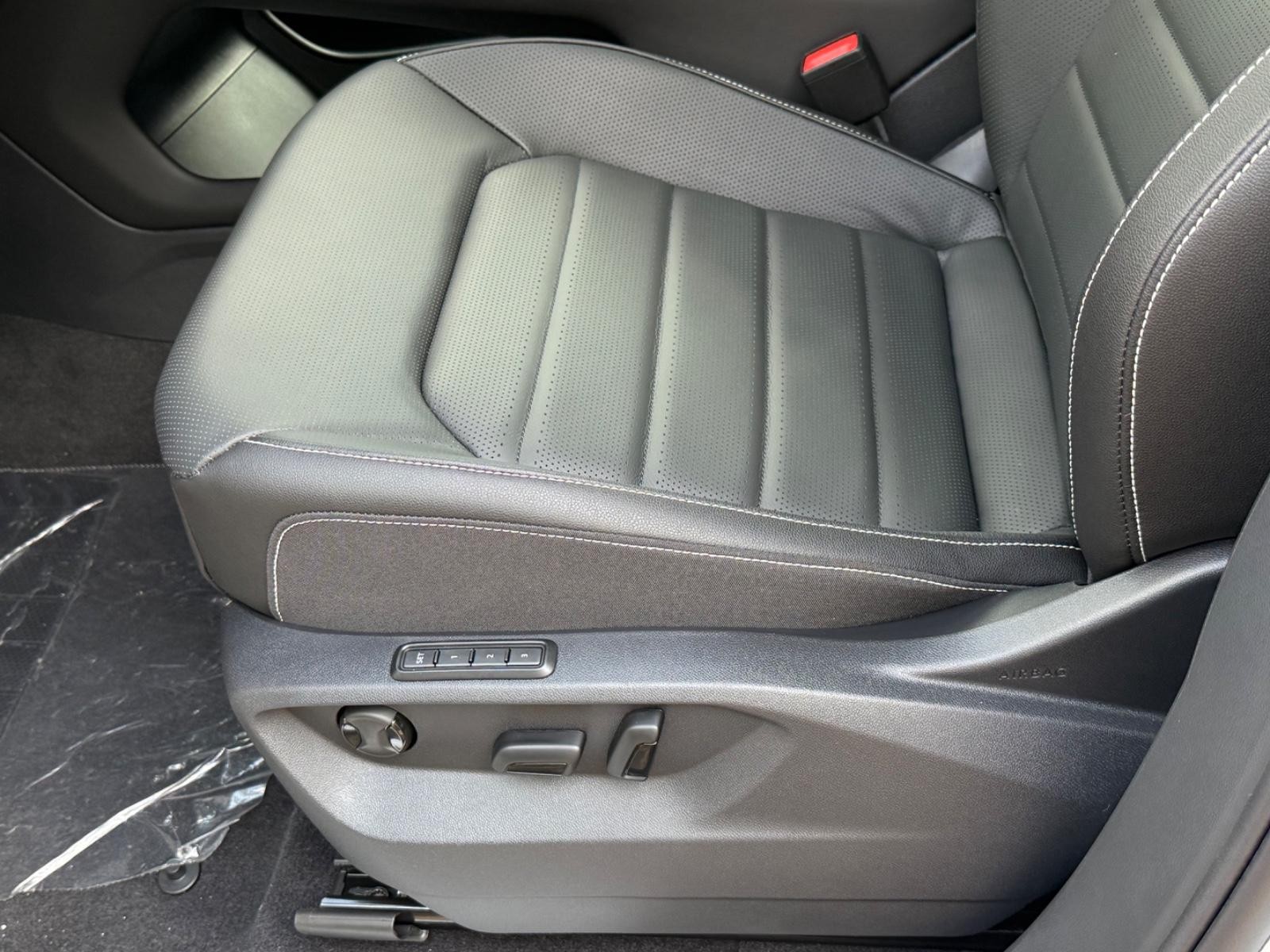 Volkswagen Atlas Vehicle Image 17