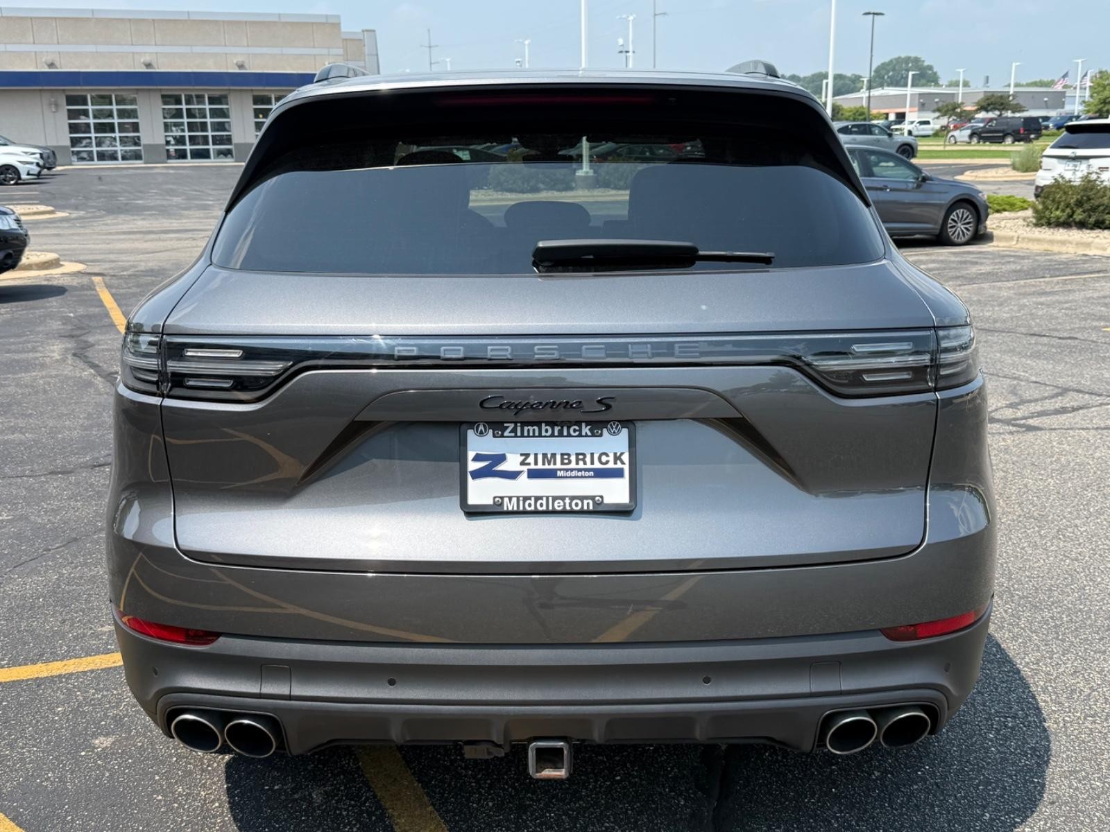 Porsche Cayenne Vehicle Image 04
