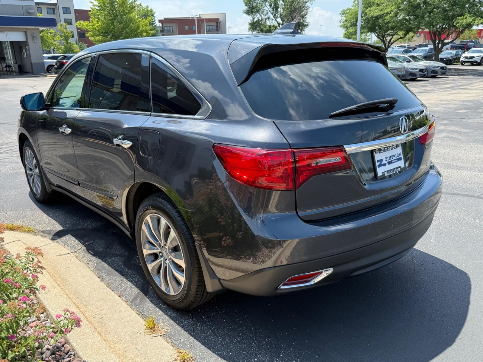 Acura MDX Vehicle Image 05