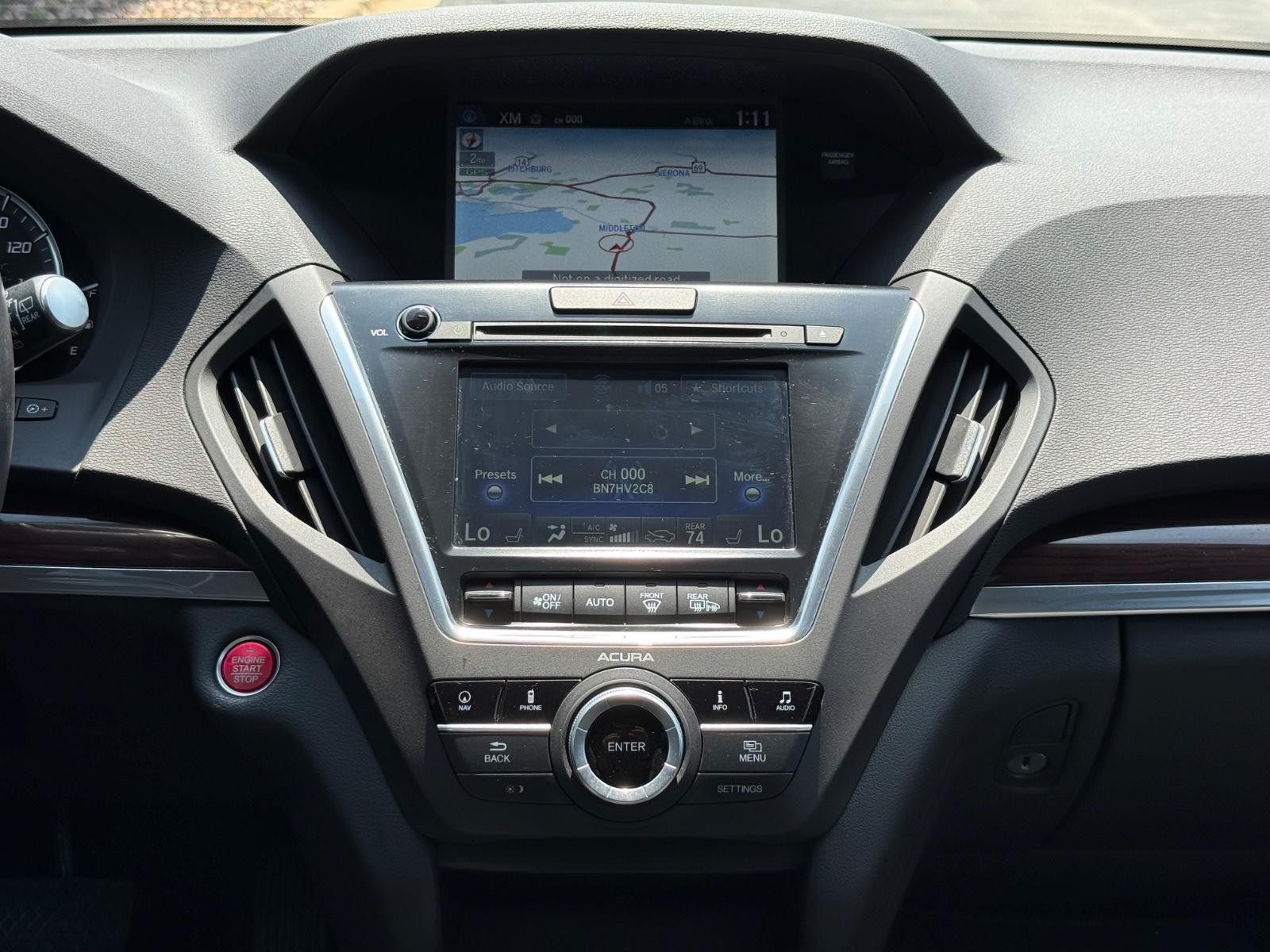 Acura MDX Vehicle Image 11