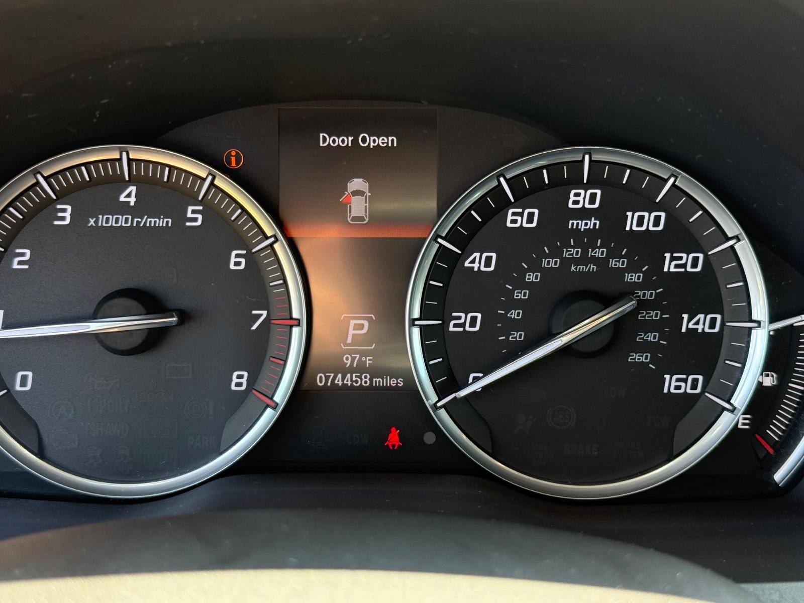Acura MDX Vehicle Image 18