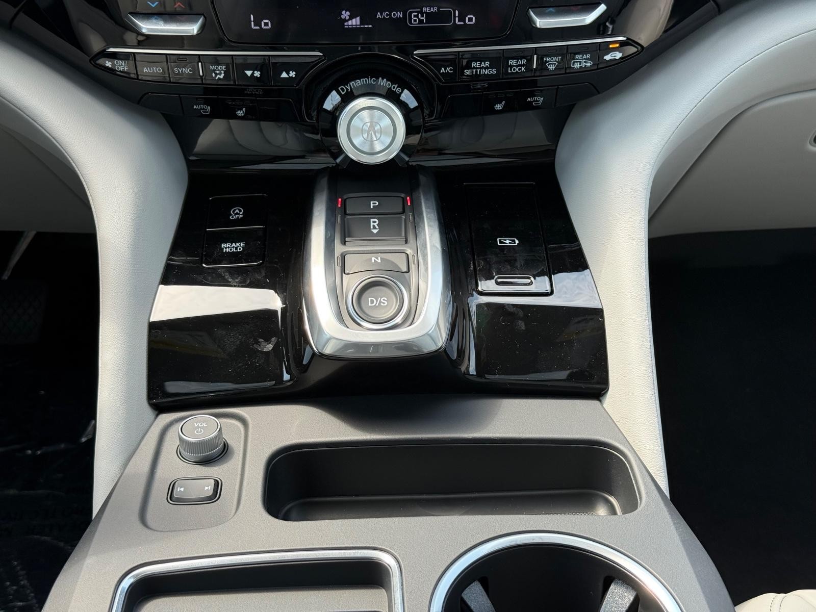 Acura MDX Vehicle Image 08