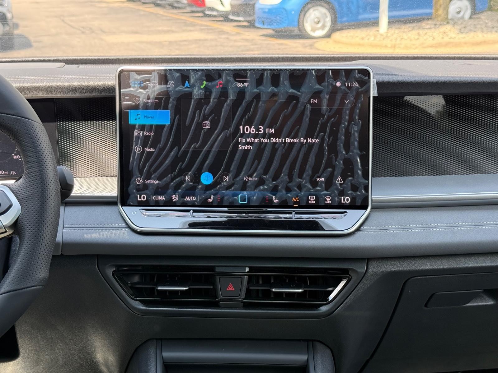 Volkswagen Tiguan Vehicle Image 07