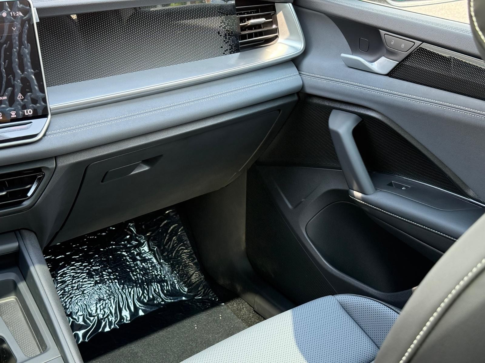 Volkswagen Tiguan Vehicle Image 09
