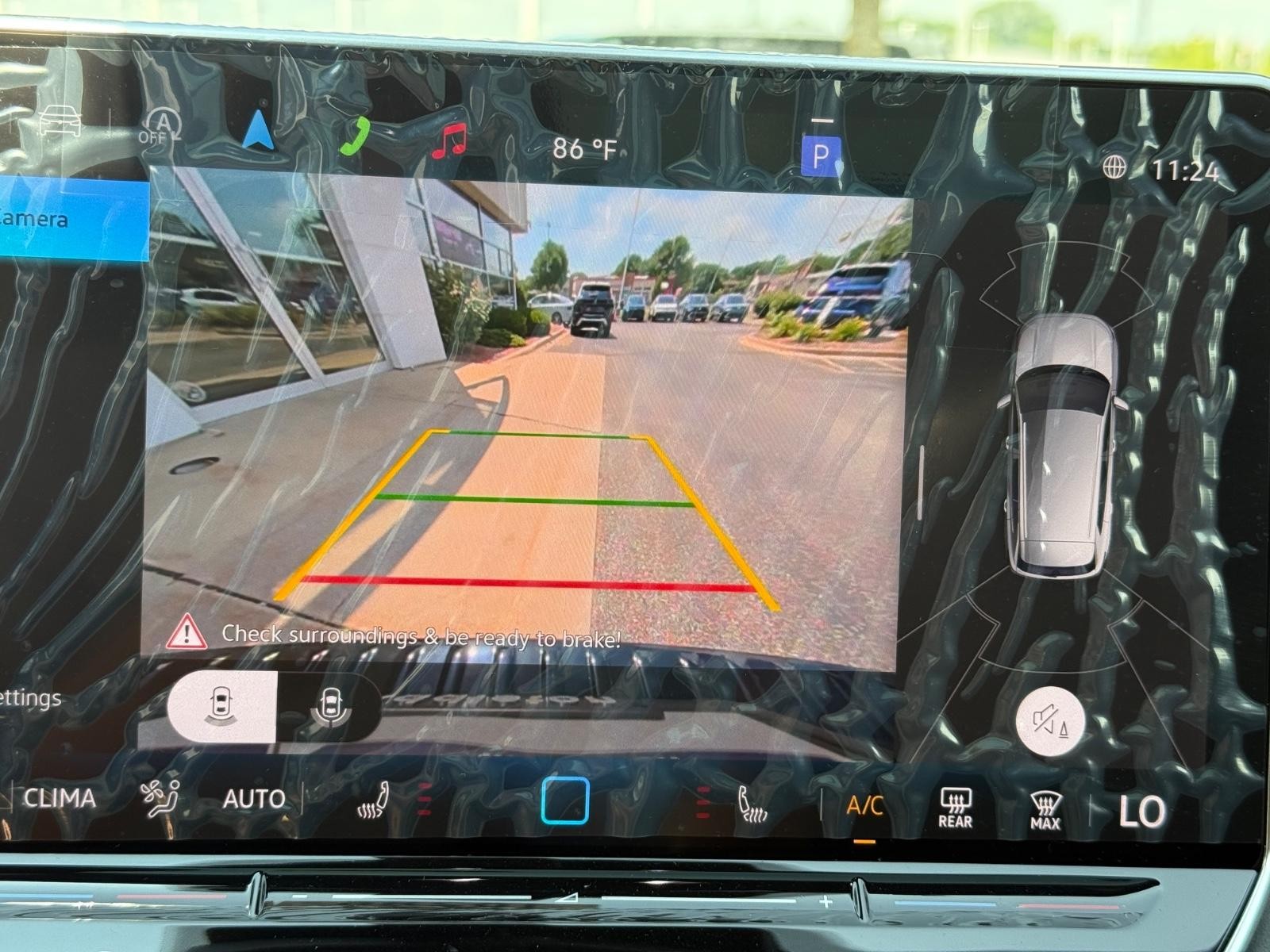 Volkswagen Tiguan Vehicle Image 12
