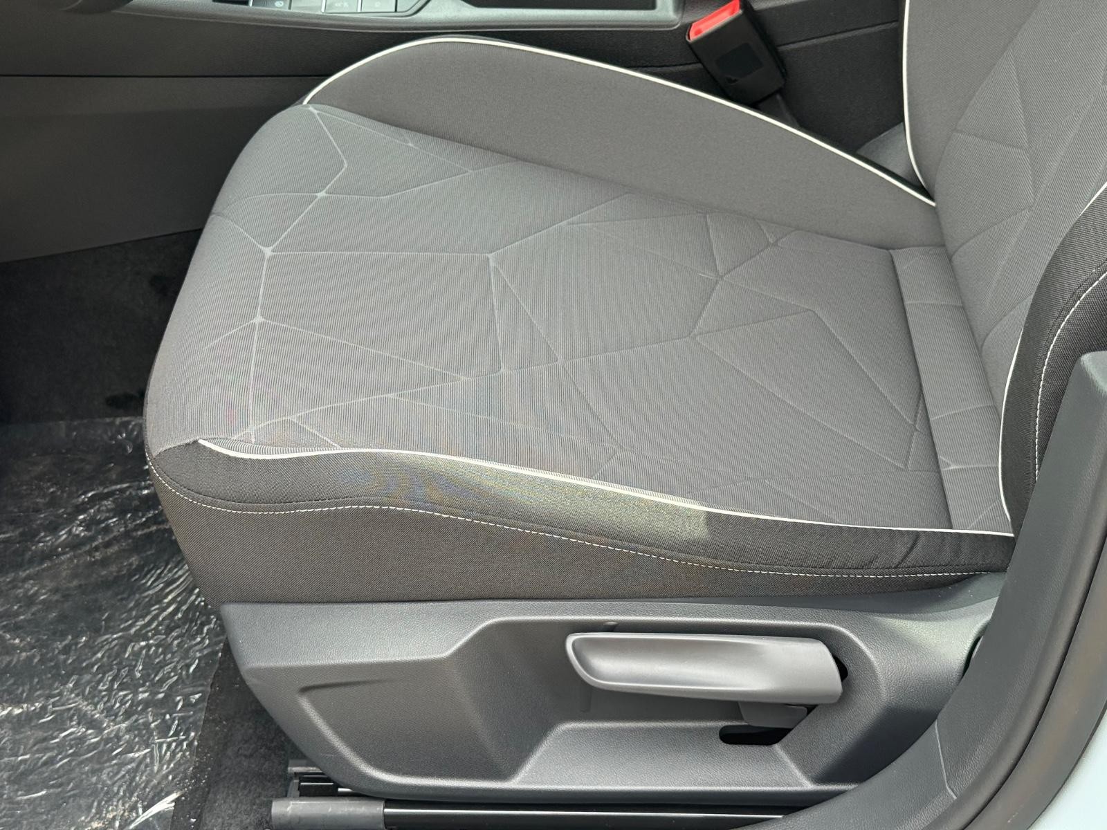 Volkswagen Jetta Vehicle Image 16