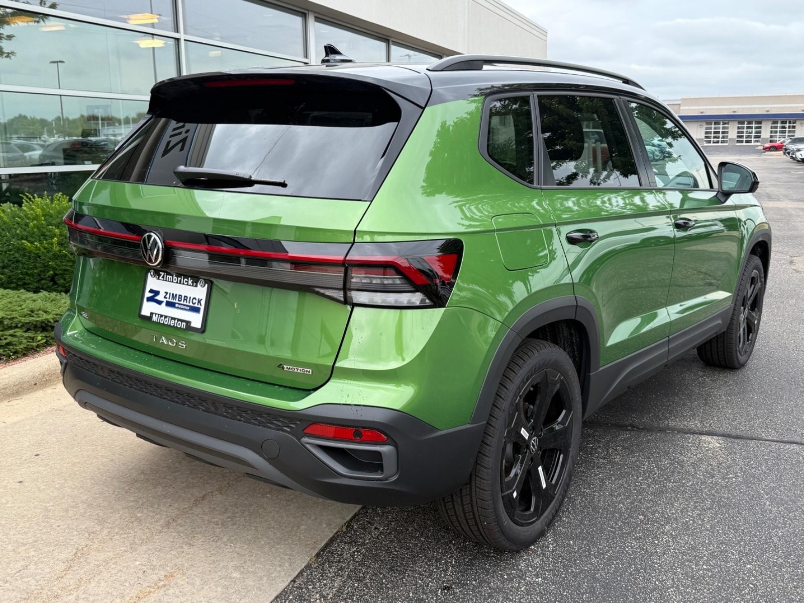 Volkswagen Taos Vehicle Image 03
