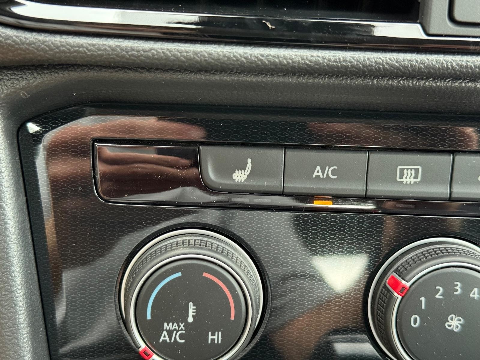 Volkswagen Taos Vehicle Image 14