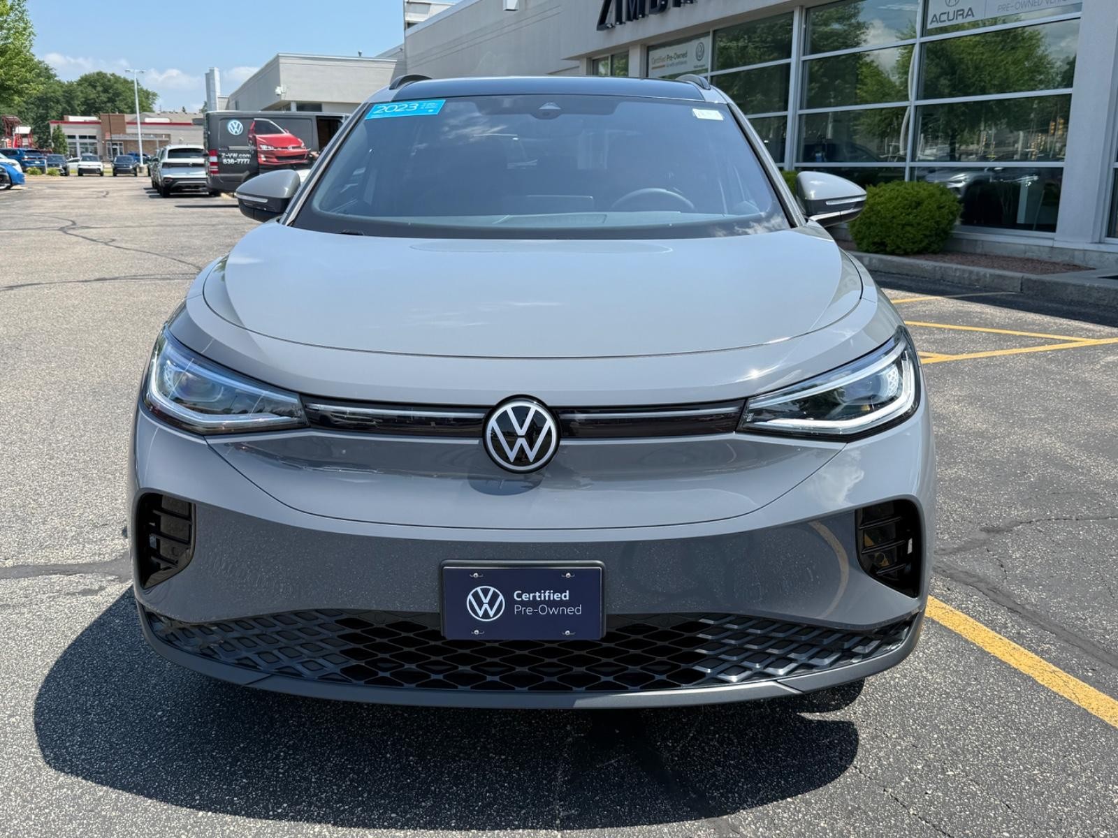 Volkswagen ID.4 Vehicle Image 09
