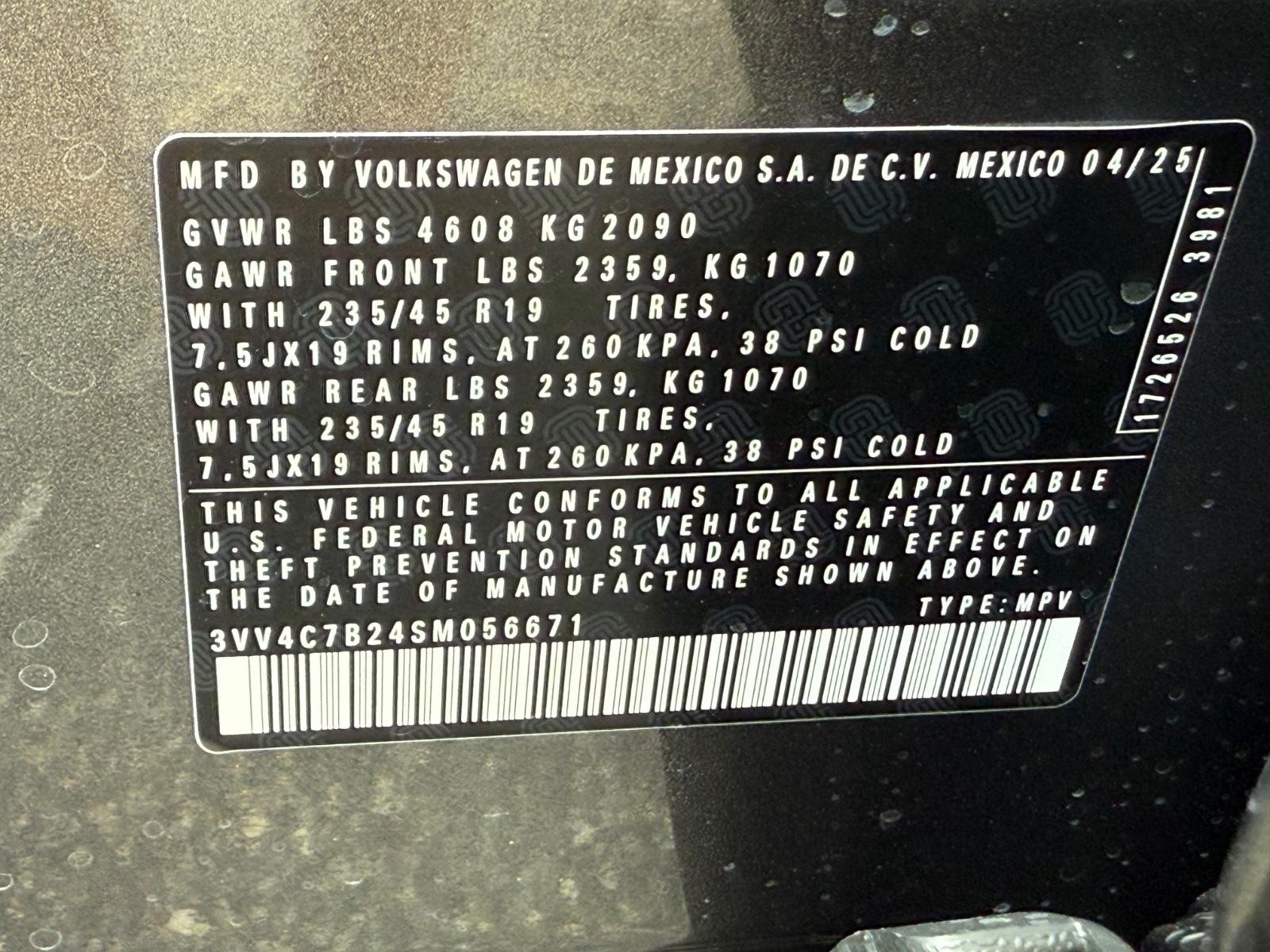 Volkswagen Taos Vehicle Image 17
