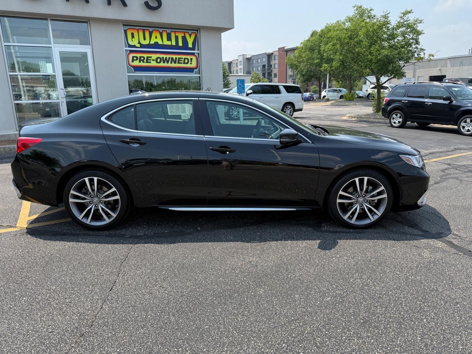 Acura TLX Vehicle Image 02