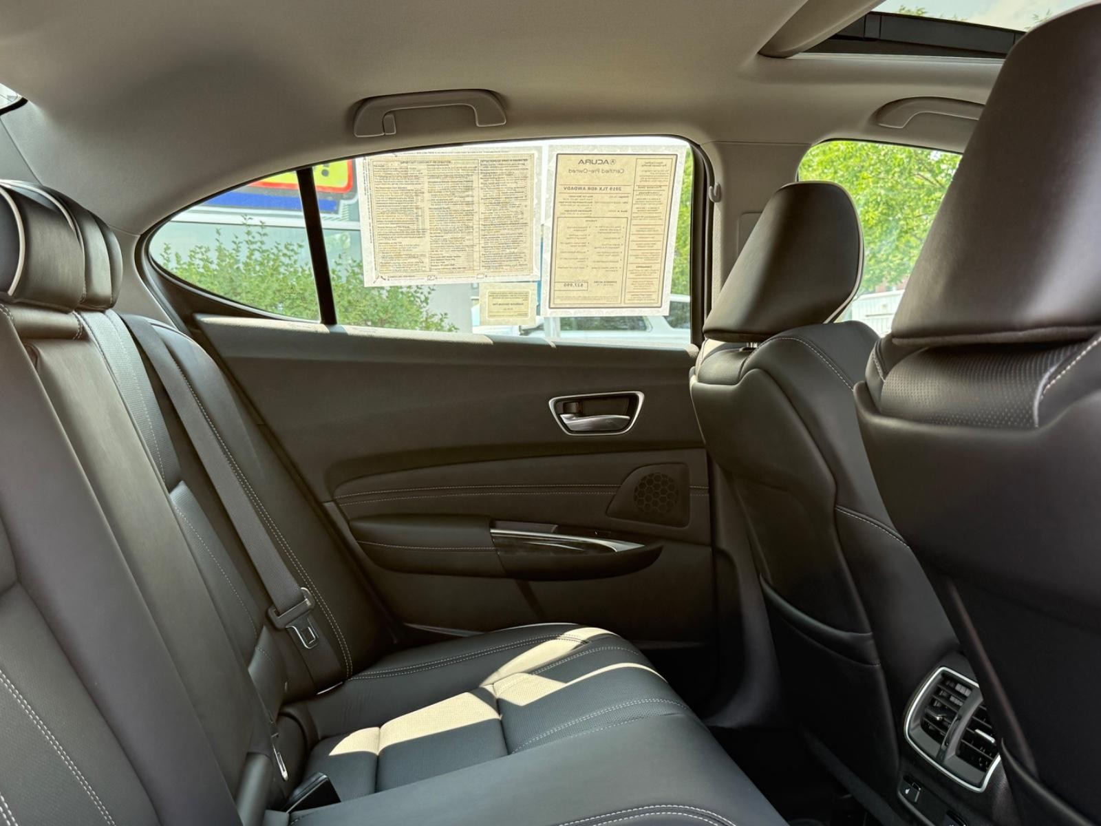 Acura TLX Vehicle Image 10