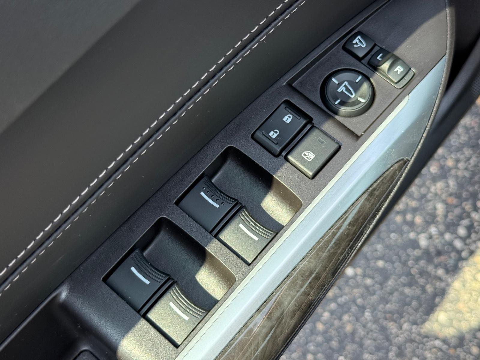 Acura TLX Vehicle Image 23