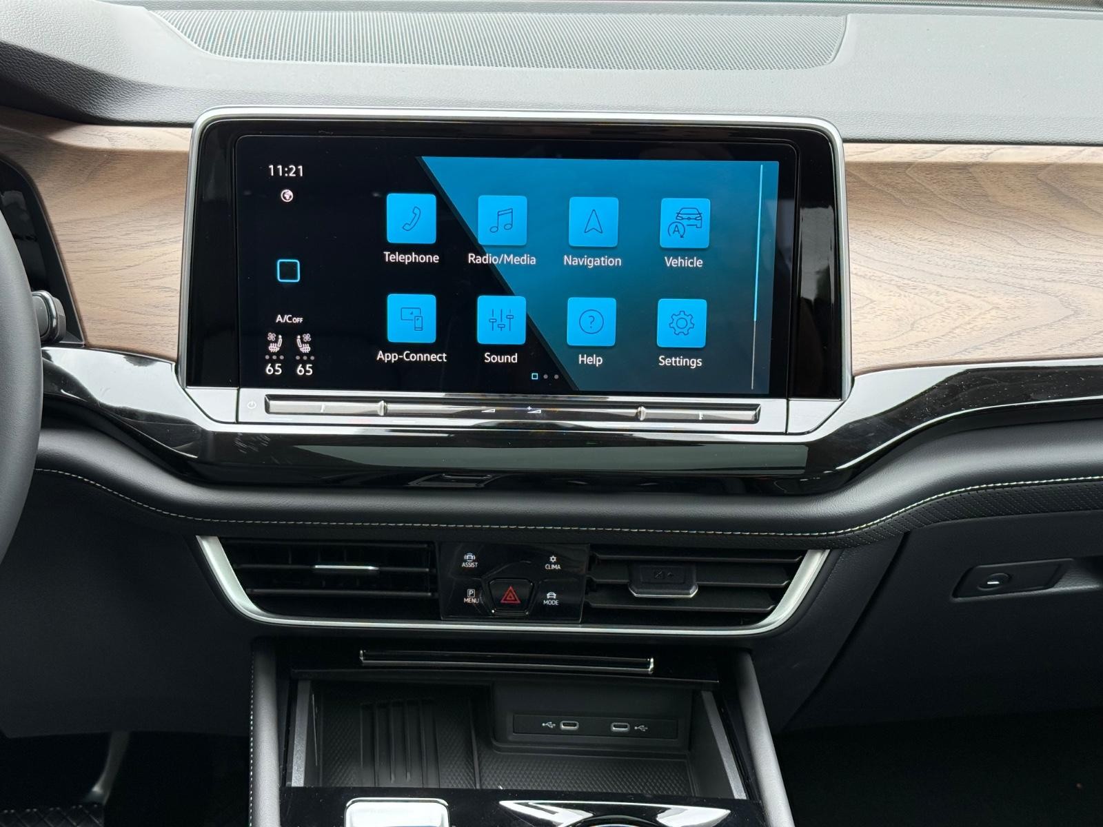 Volkswagen Atlas Vehicle Image 07