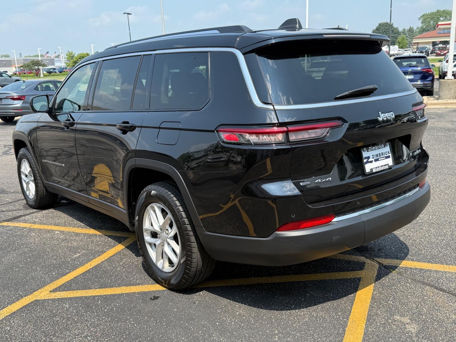 Jeep Grand Cherokee L Vehicle Image 06