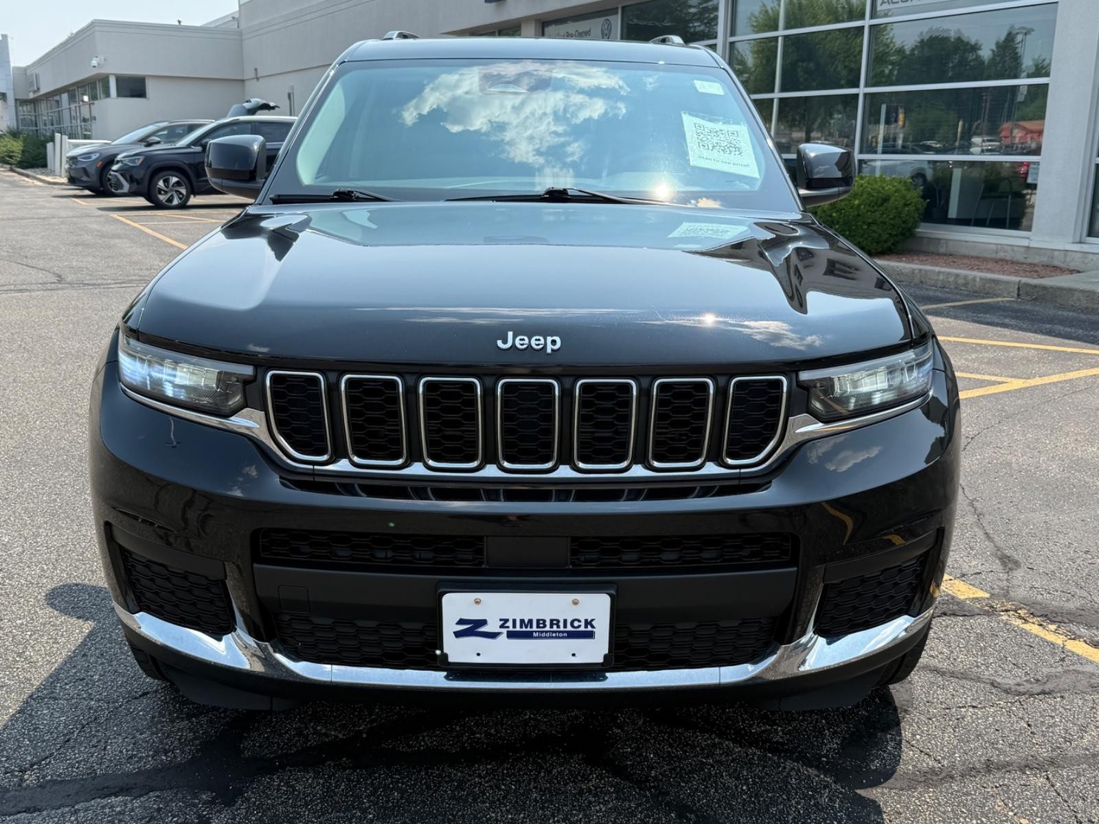 Jeep Grand Cherokee L Vehicle Image 09