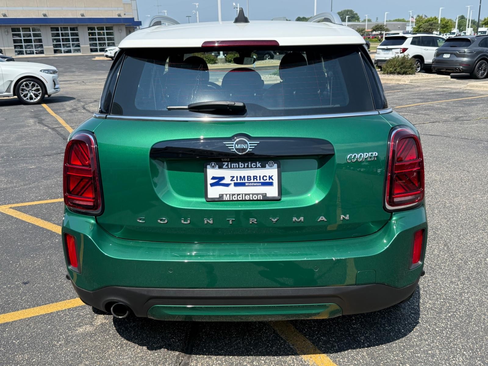 MINI Countryman Vehicle Image 04