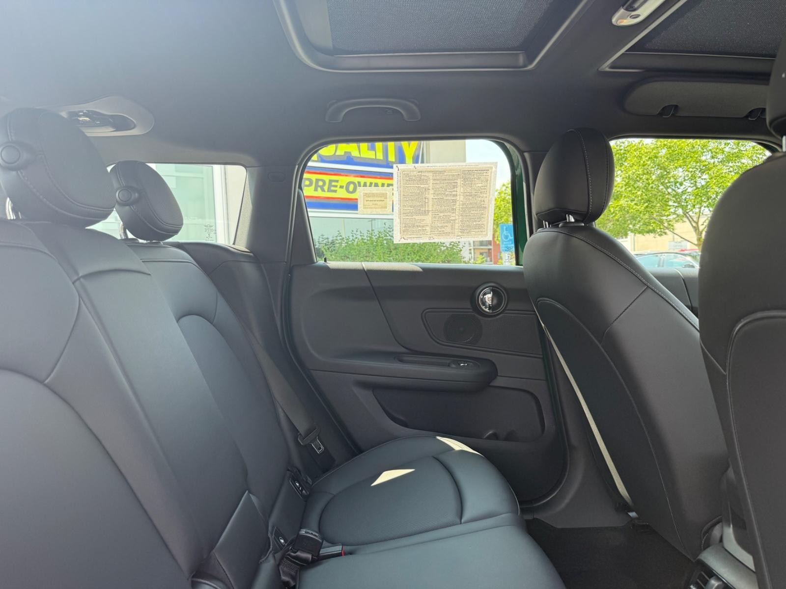 MINI Countryman Vehicle Image 10