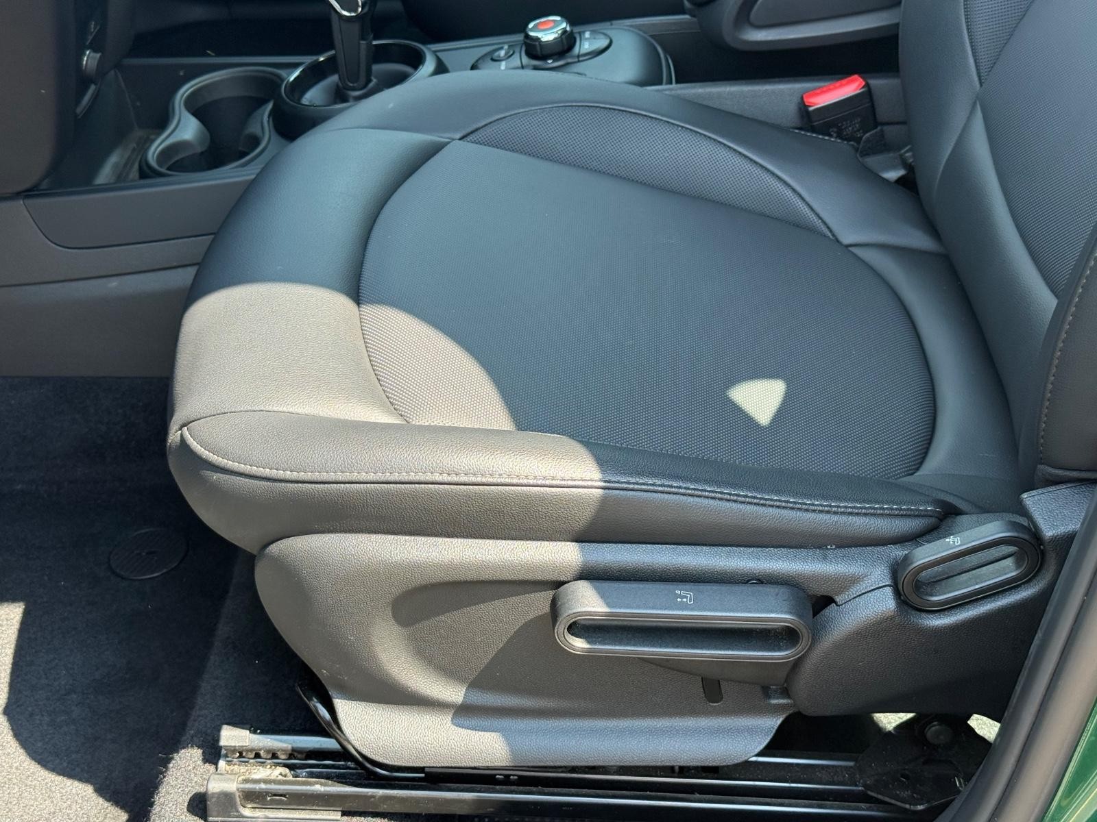 MINI Countryman Vehicle Image 22