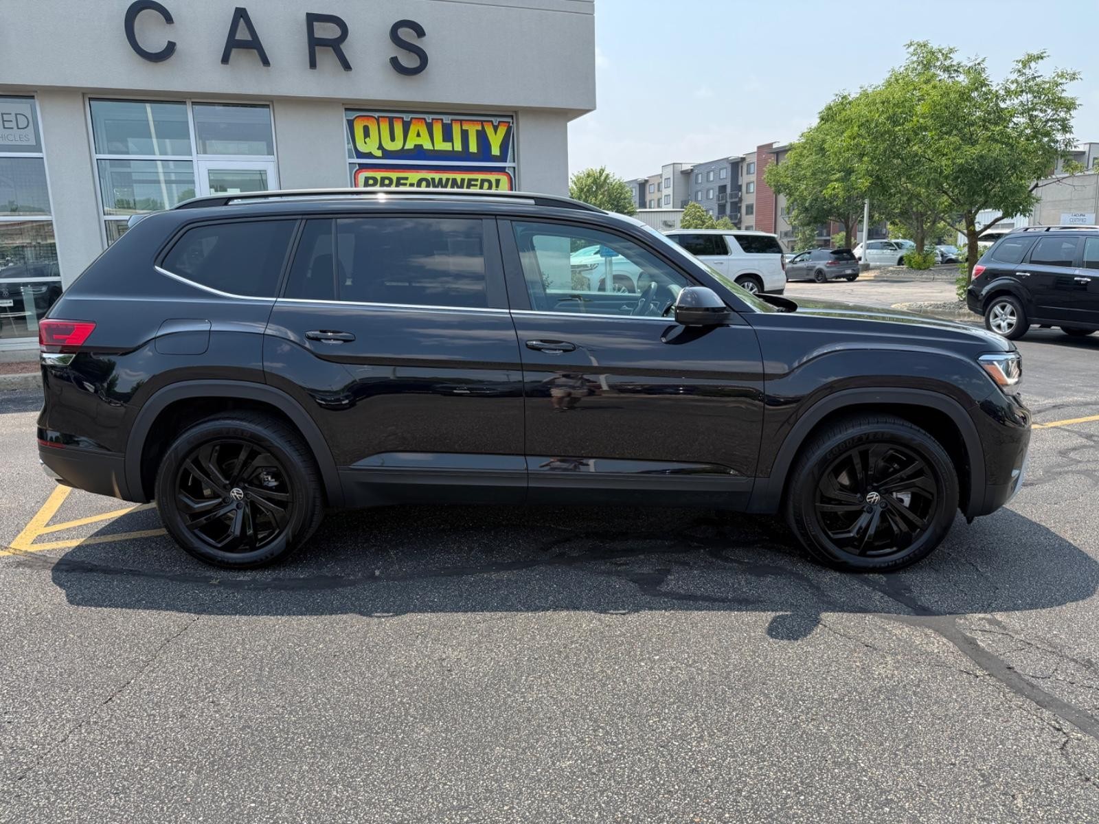 Volkswagen Atlas Vehicle Image 02