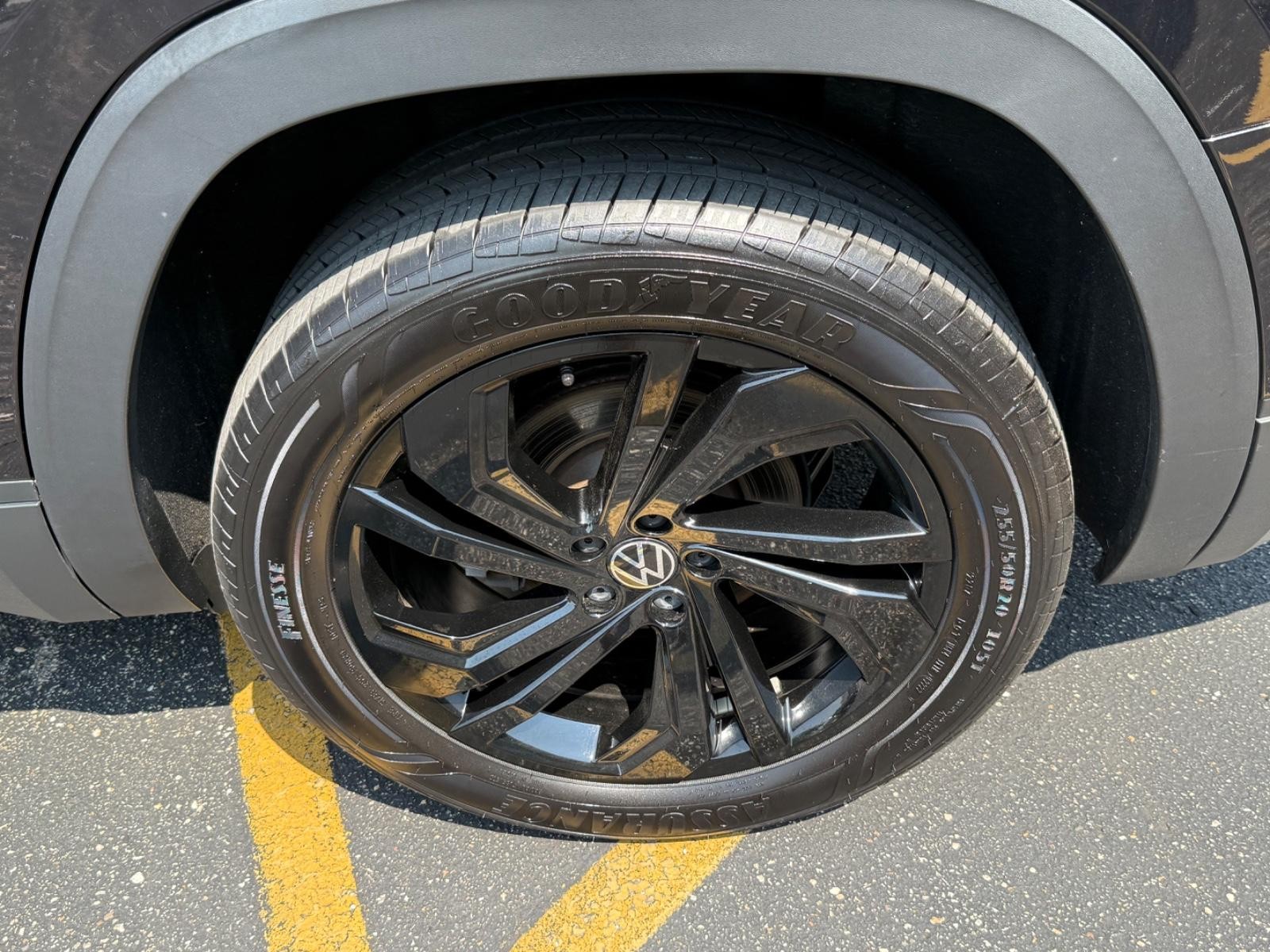 Volkswagen Atlas Vehicle Image 07