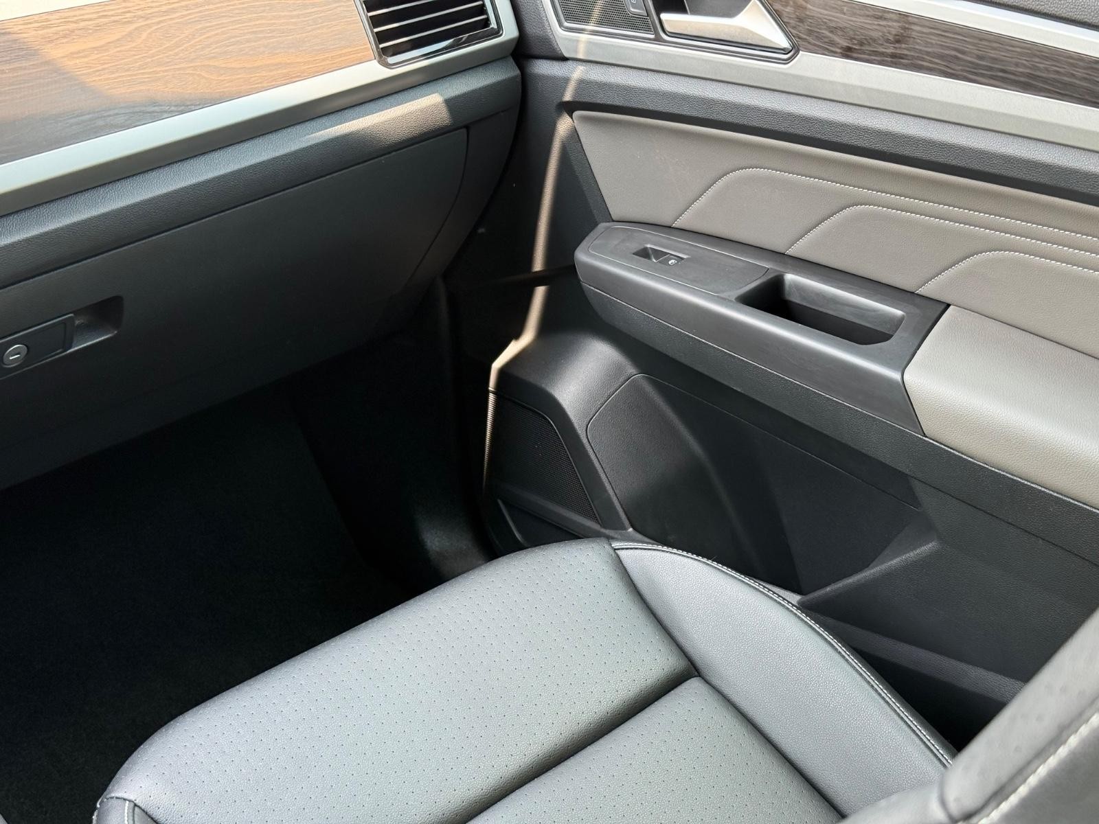 Volkswagen Atlas Vehicle Image 16