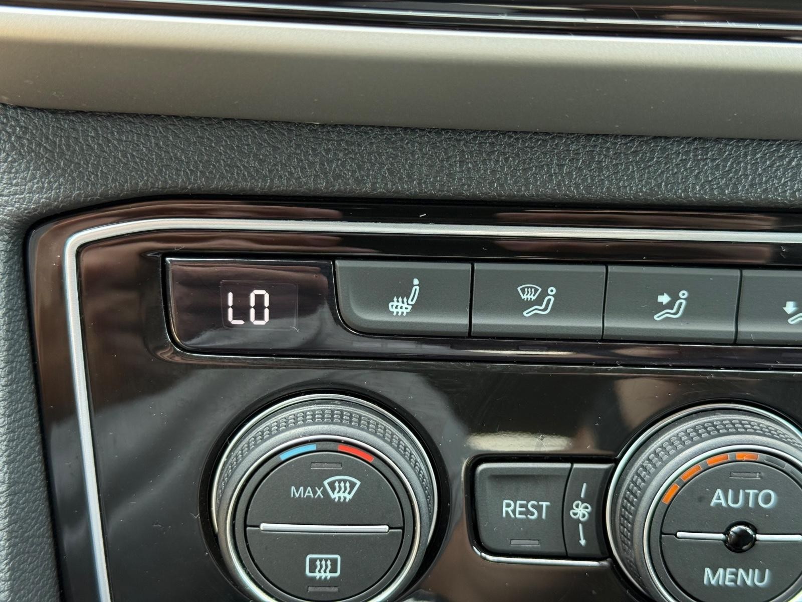 Volkswagen Atlas Vehicle Image 21