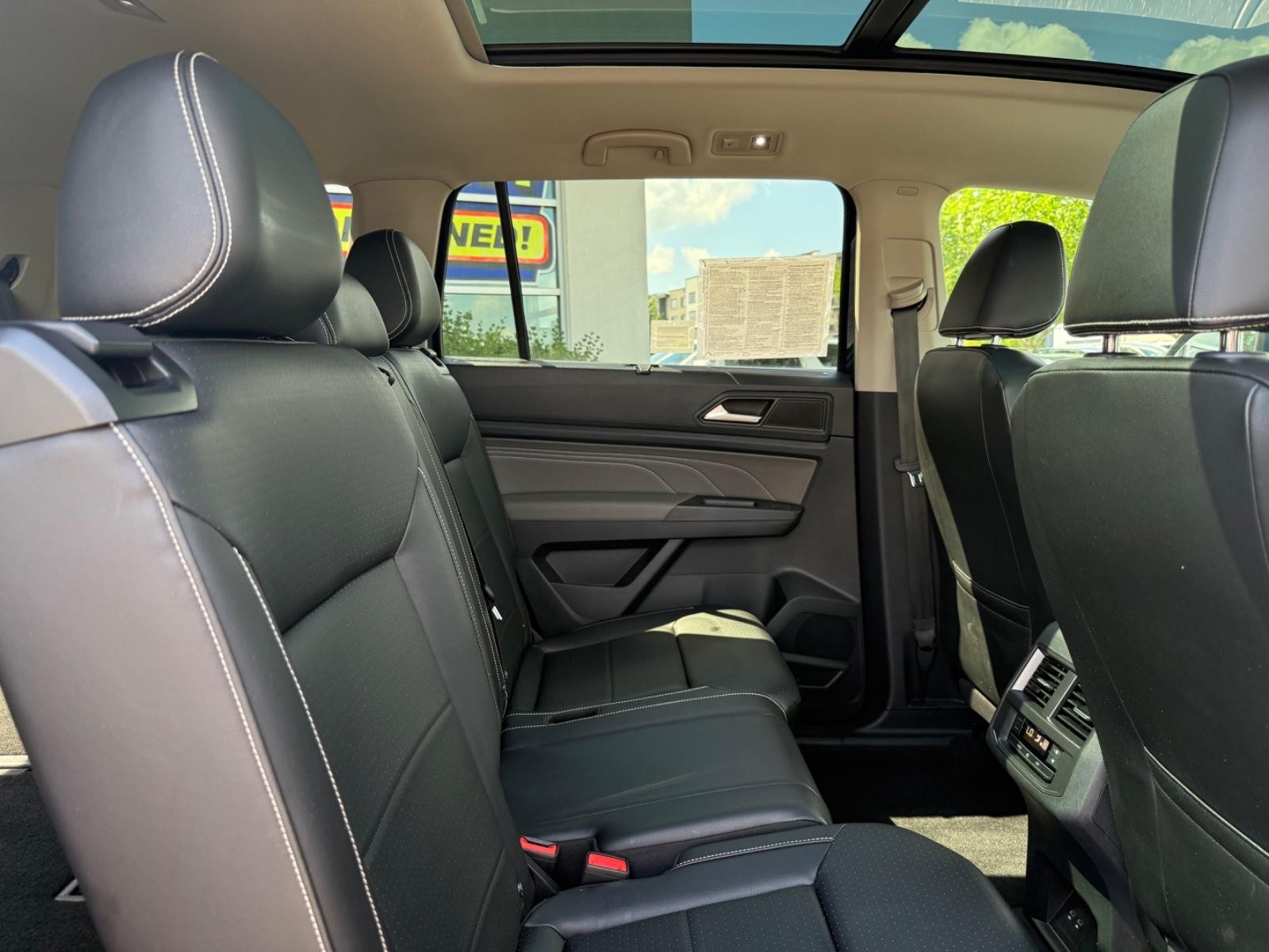 Volkswagen Atlas Vehicle Image 10