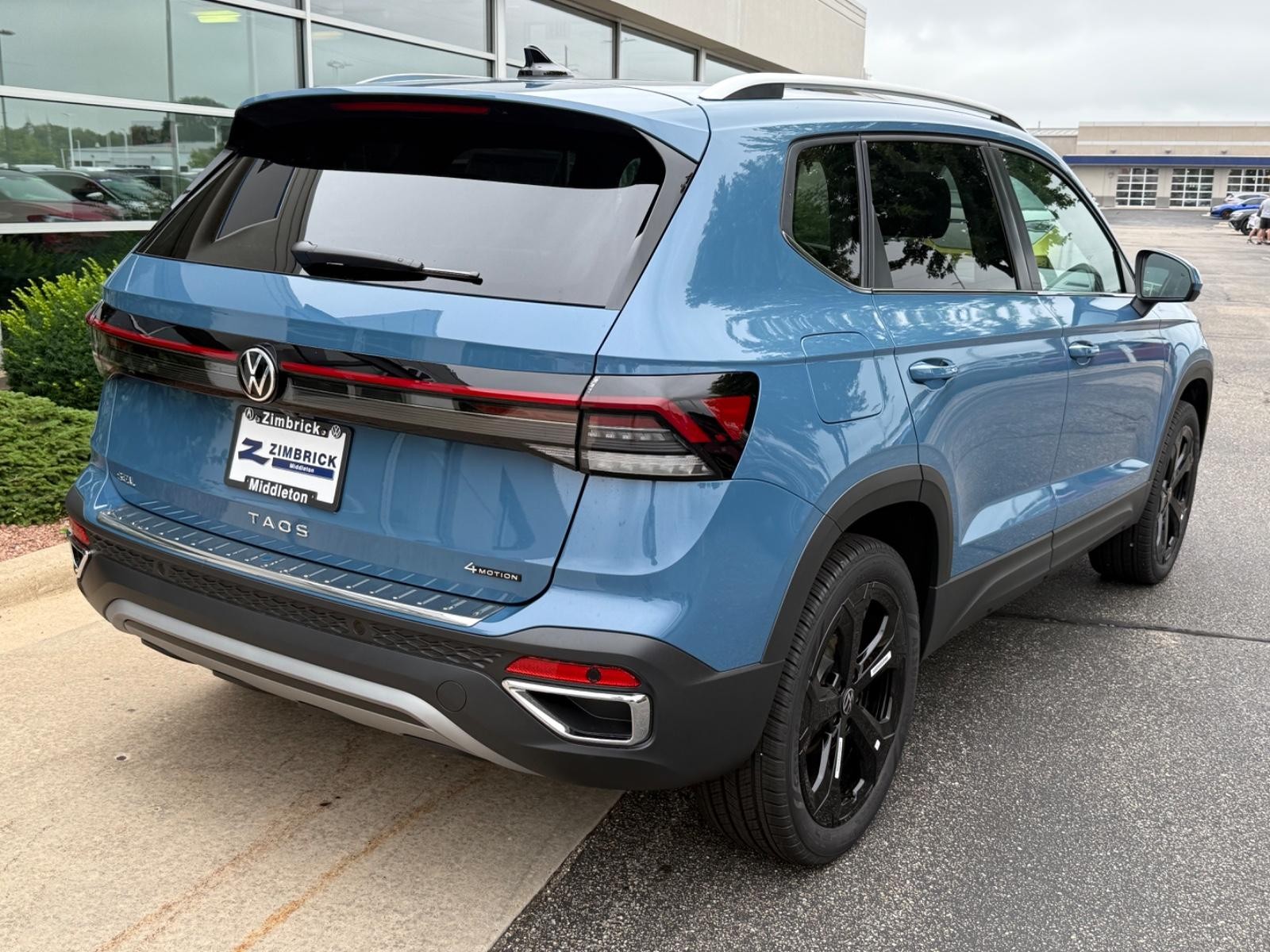 Volkswagen Taos Vehicle Image 03