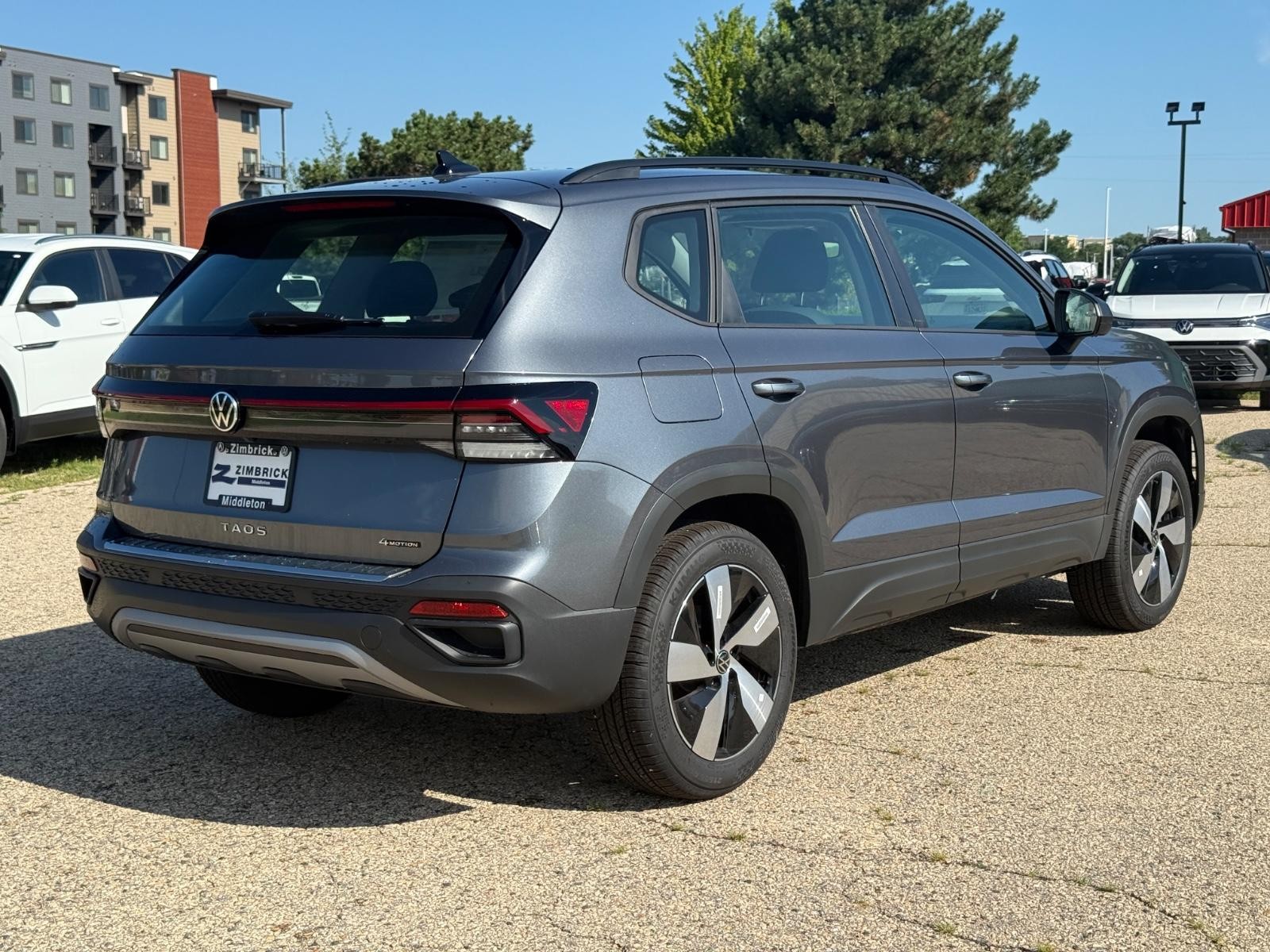 Volkswagen Taos Vehicle Image 03