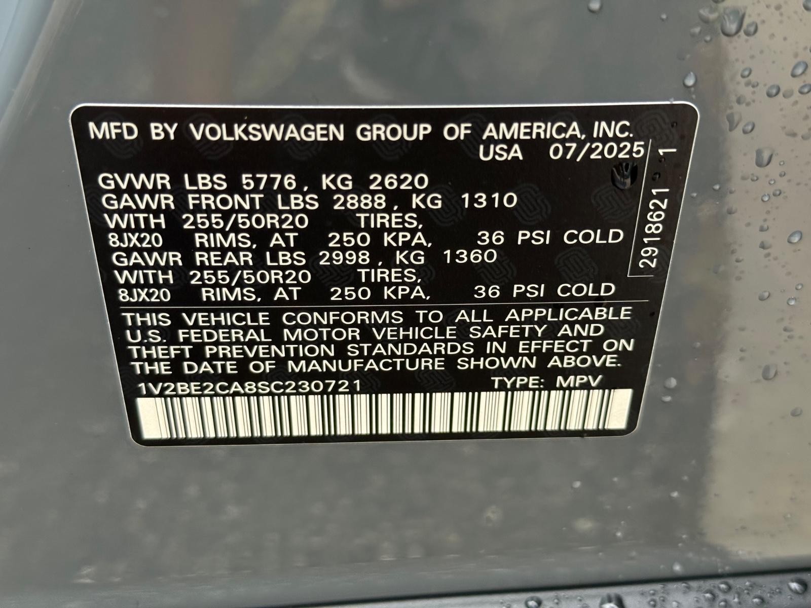 Volkswagen Atlas Cross Sport Vehicle Image 17