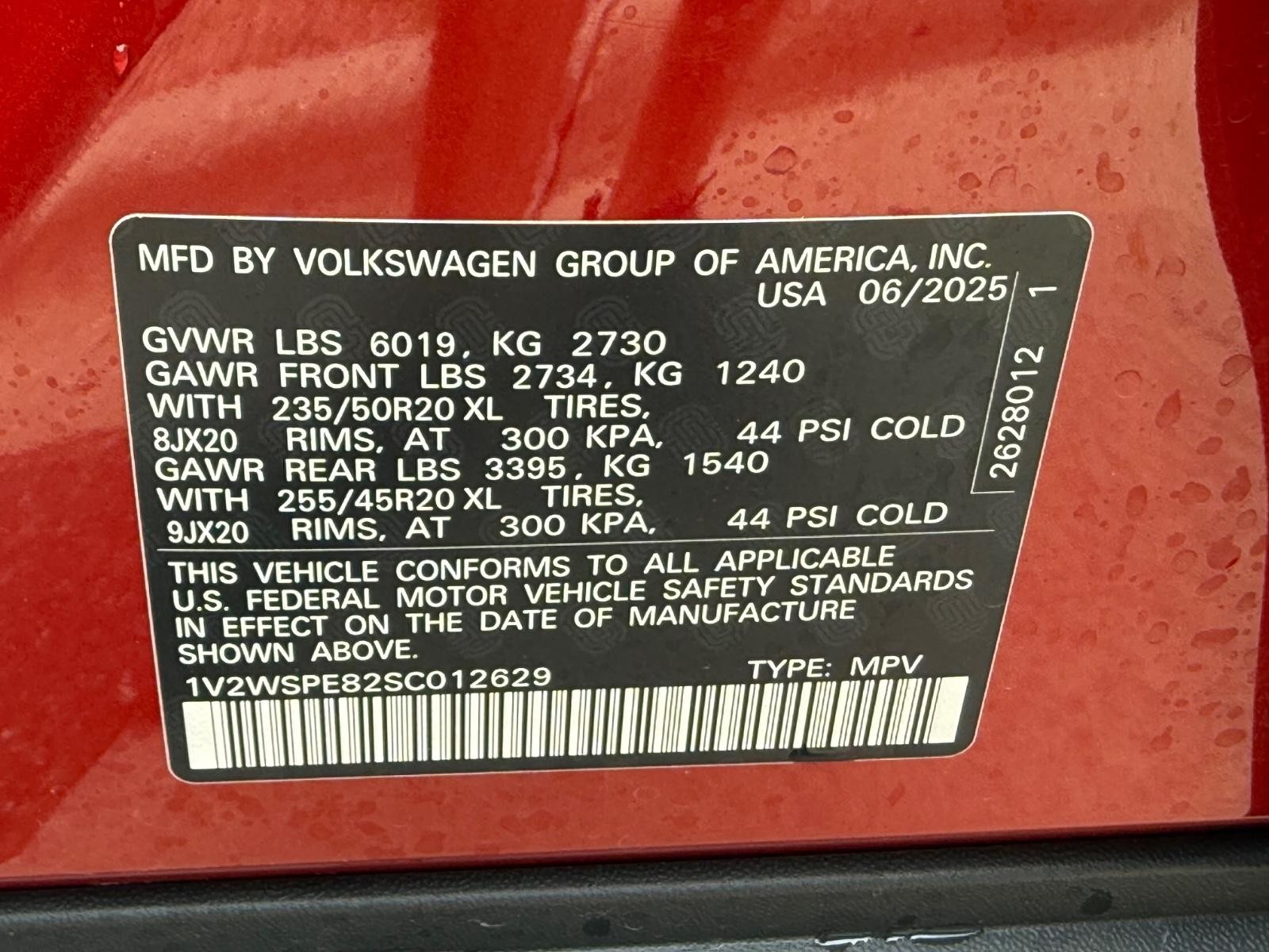 Volkswagen ID.4 Vehicle Image 17