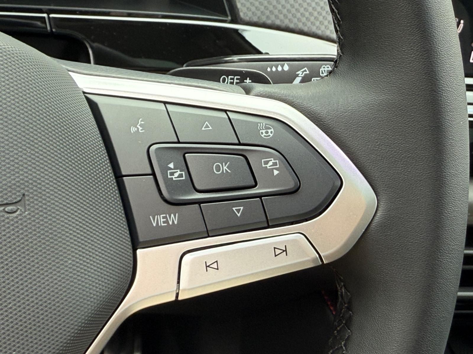 Volkswagen Atlas Vehicle Image 13