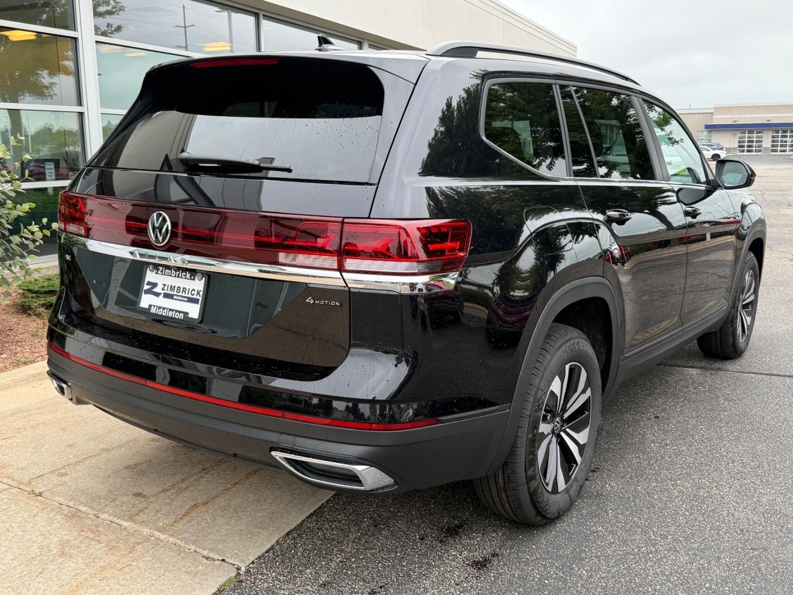 Volkswagen Atlas Vehicle Image 03