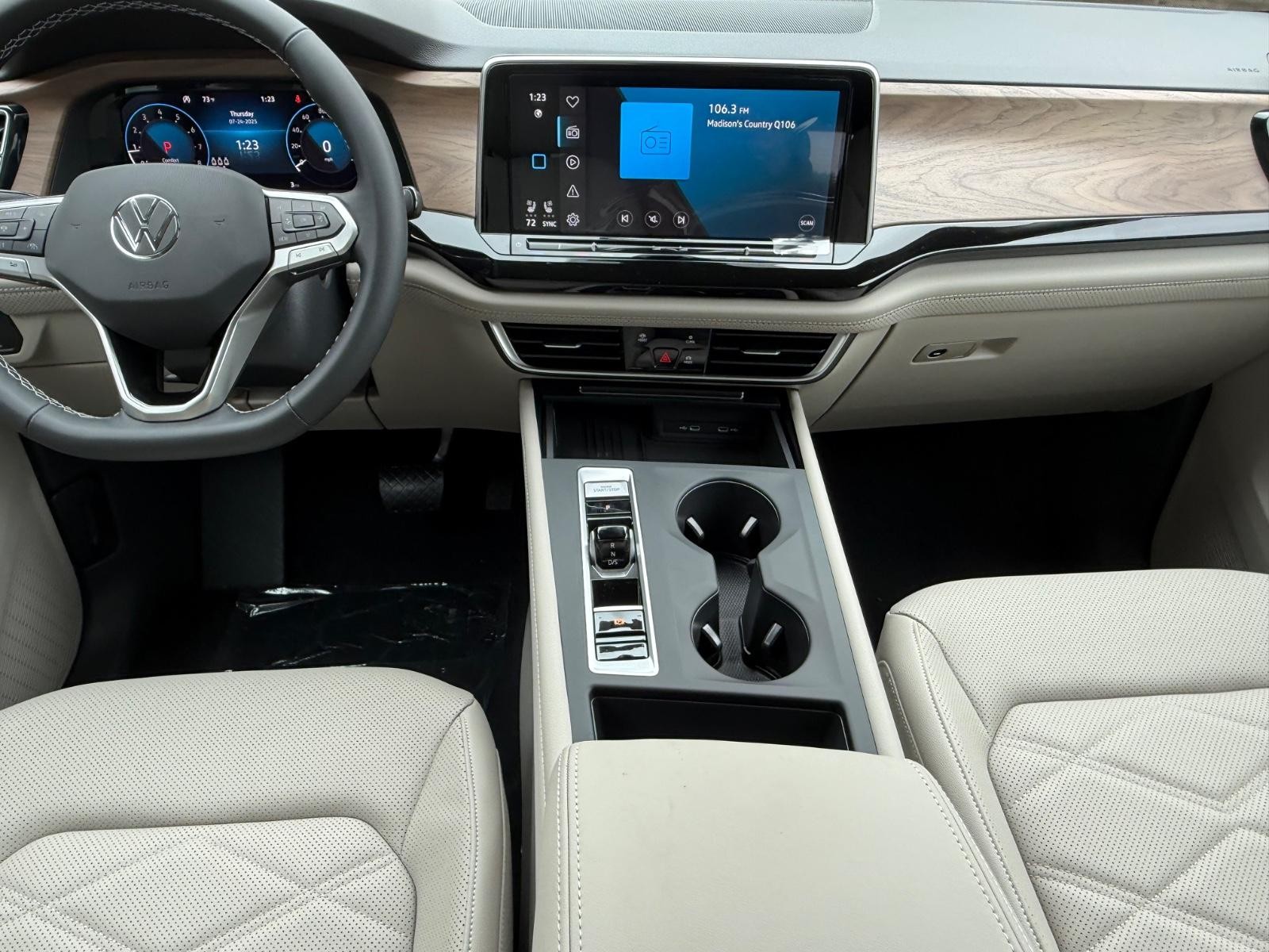 Volkswagen Atlas Vehicle Image 07