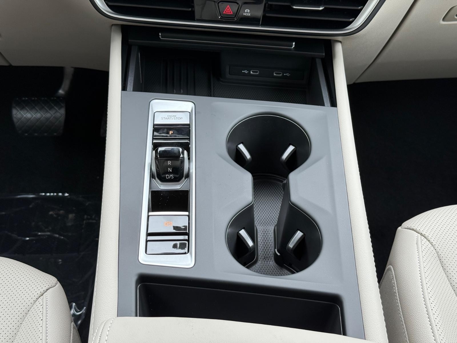 Volkswagen Atlas Vehicle Image 09