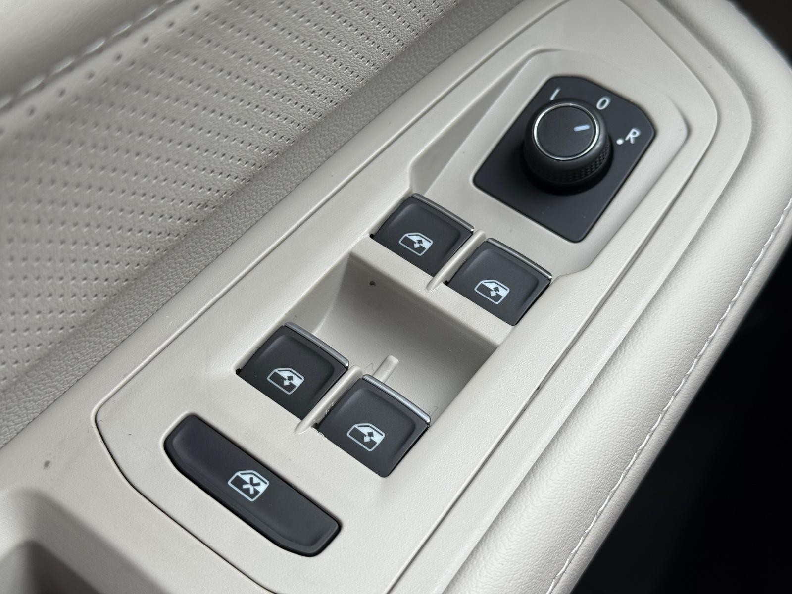 Volkswagen Atlas Vehicle Image 16