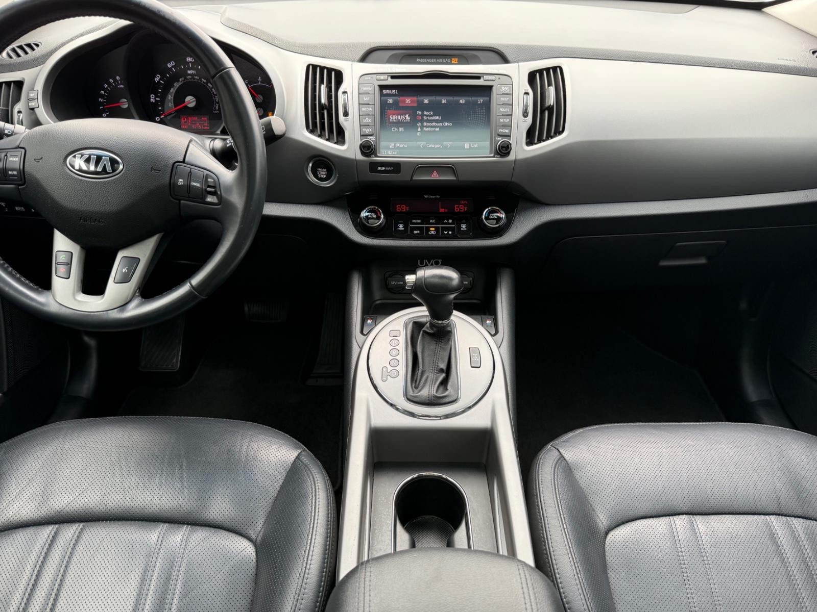Kia Sportage Vehicle Image 11