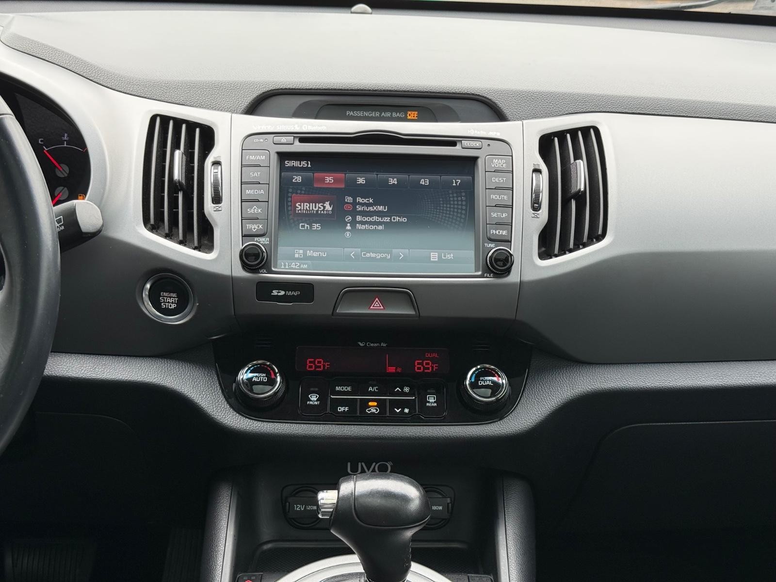 Kia Sportage Vehicle Image 12