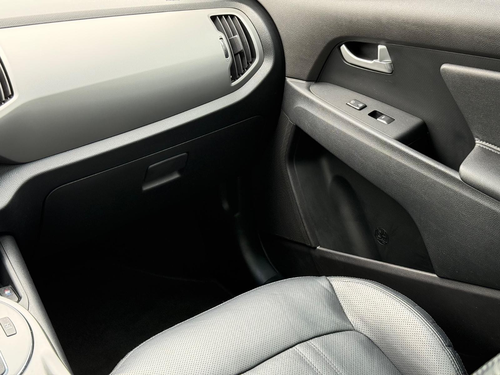 Kia Sportage Vehicle Image 15