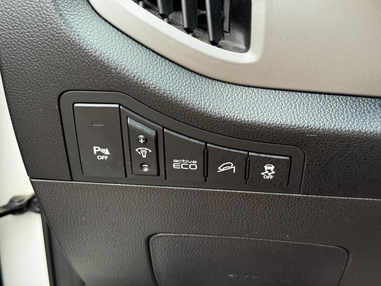 Kia Sportage Vehicle Image 16