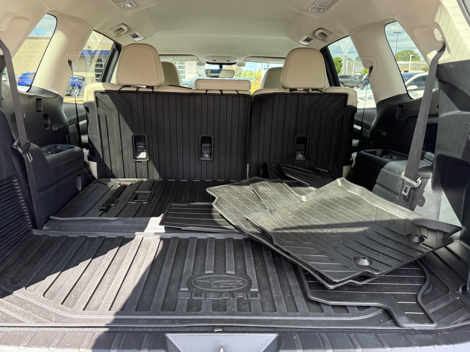 Subaru Ascent Vehicle Image 05