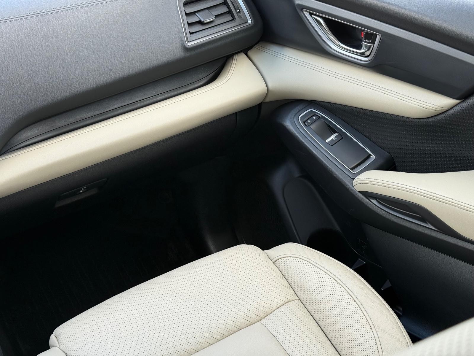 Subaru Ascent Vehicle Image 15