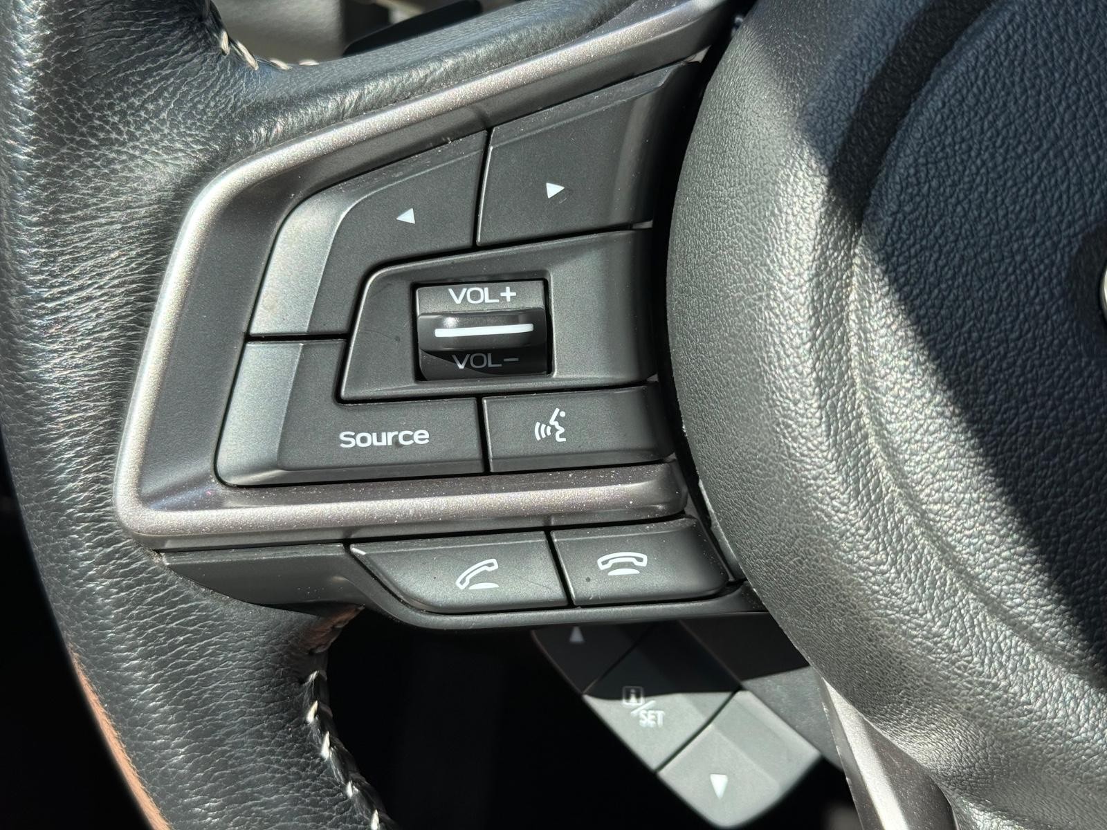 Subaru Ascent Vehicle Image 16
