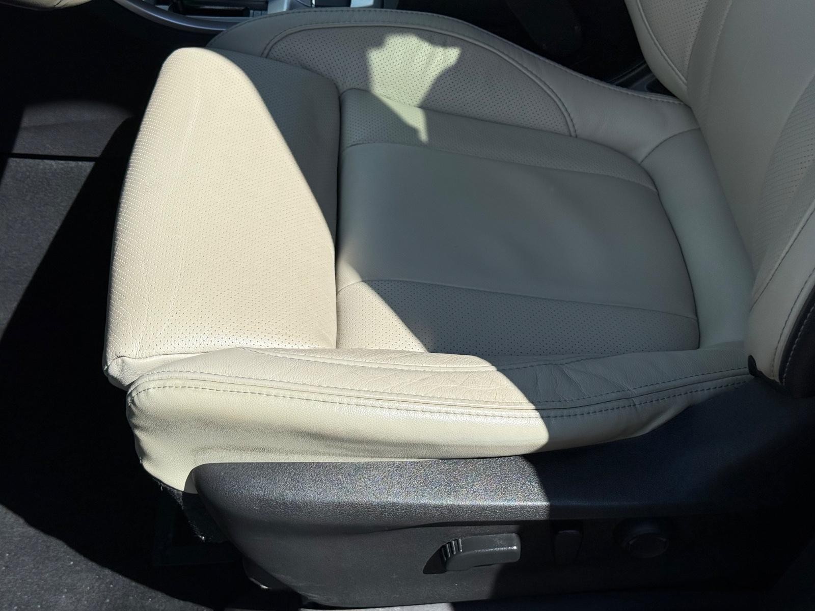 Subaru Ascent Vehicle Image 22