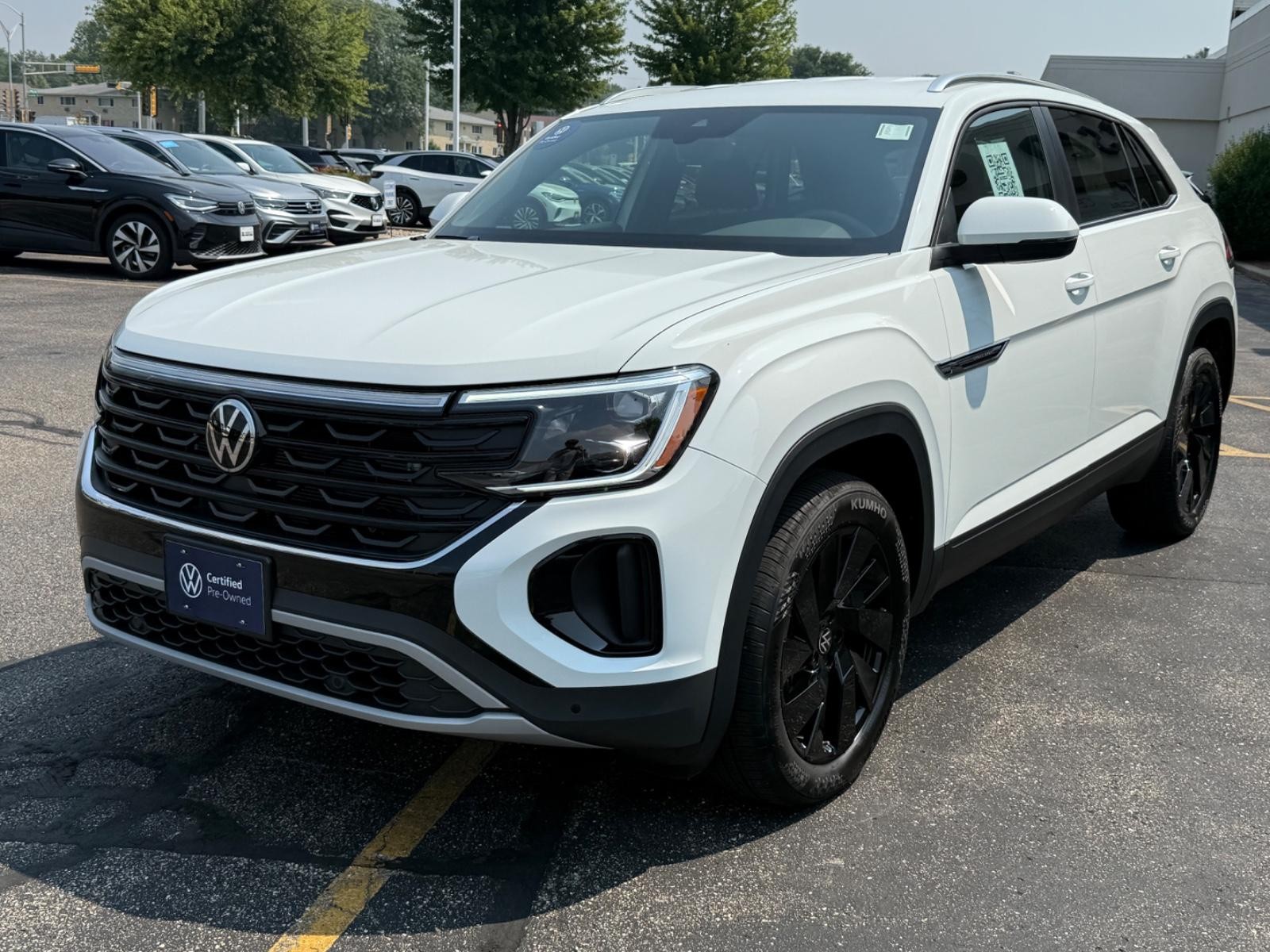 Volkswagen Atlas Cross Sport Vehicle Image 08